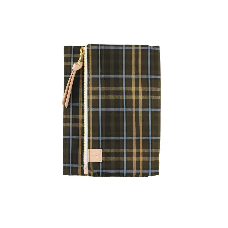 oc27_tragenbplaid.webp