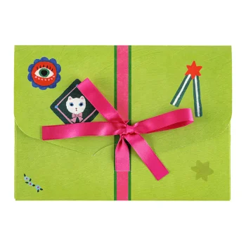 Yumi White Cat’s Mini Folder